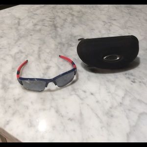Braves Oakley Boys Sunglasses