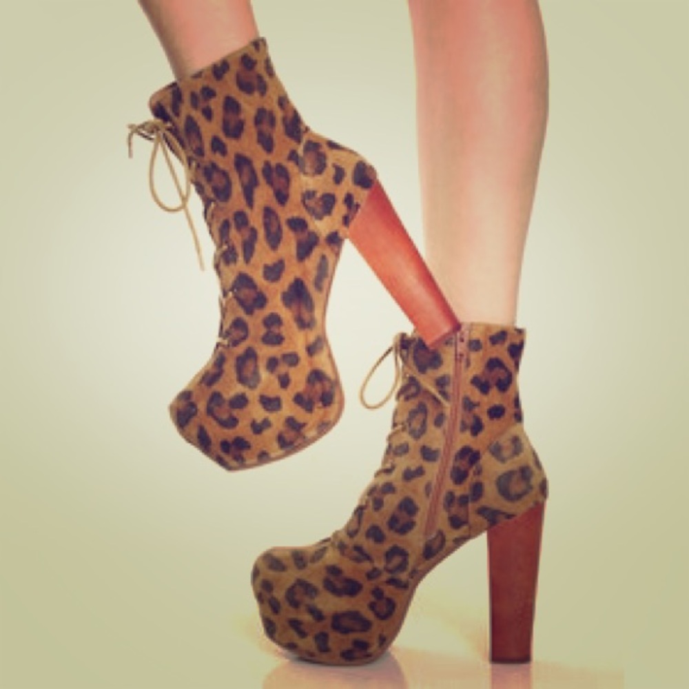 Jeffrey Campbell Wonder bootie