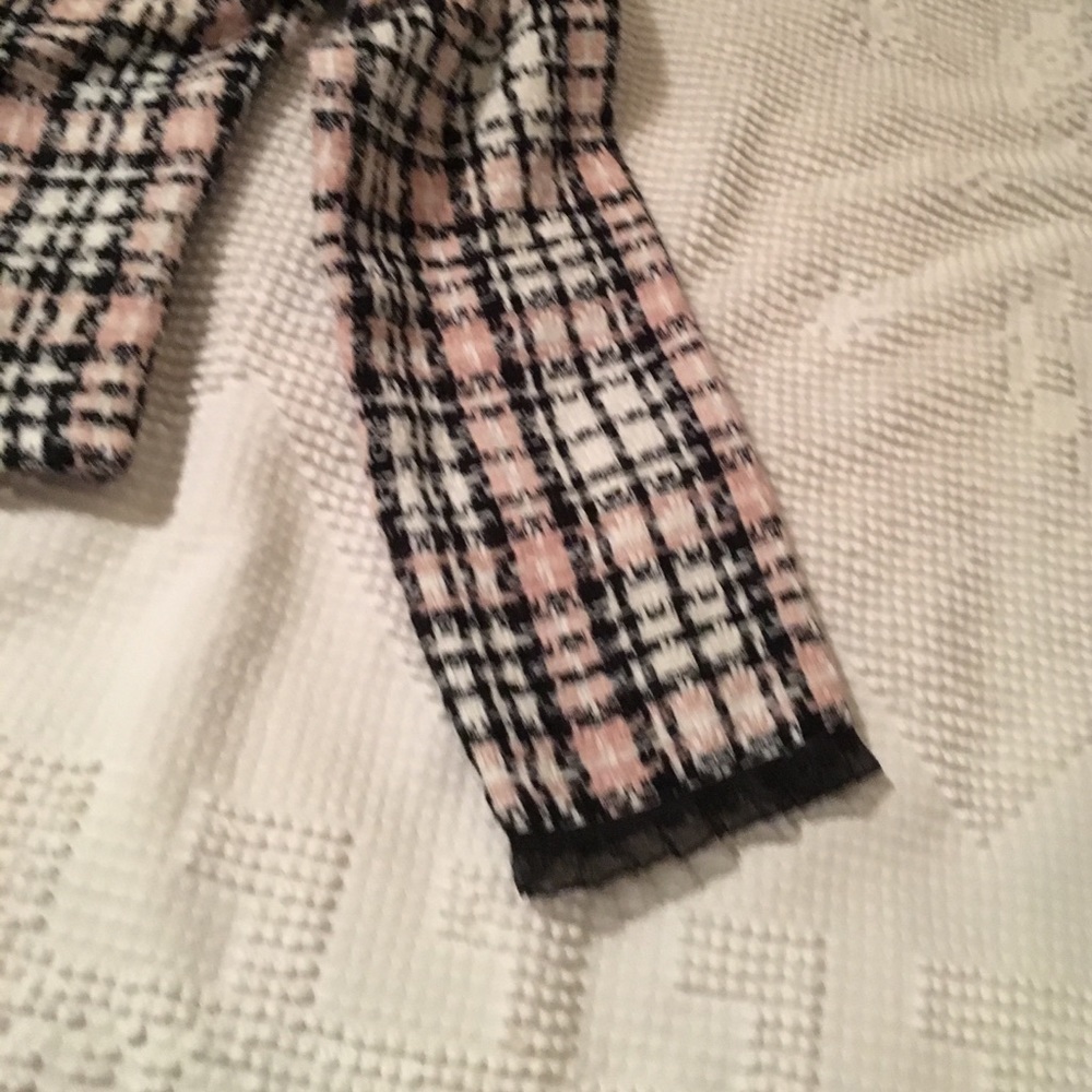 Blazer - Picture 4 of 5