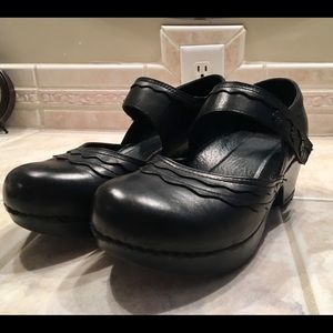 Dansko Black MaryJane Harlow Clog.  37 (US sz 7)