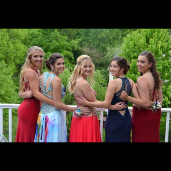 Prom dress - Picture 4 of 4