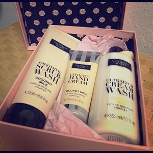 Victoria's Secret Set - Coconut Milk (NEW)