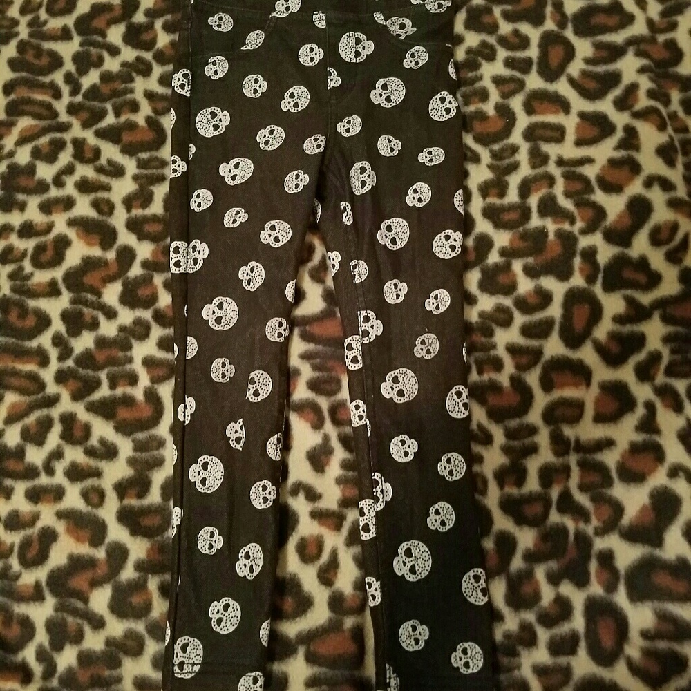 *Sold*Skull leggings