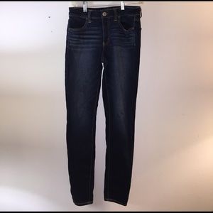 American Eagle High Waisted Jeans