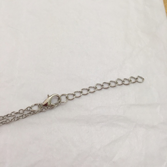 TWO LEFT Elephant Chain Necklace - Picture 5 of 5