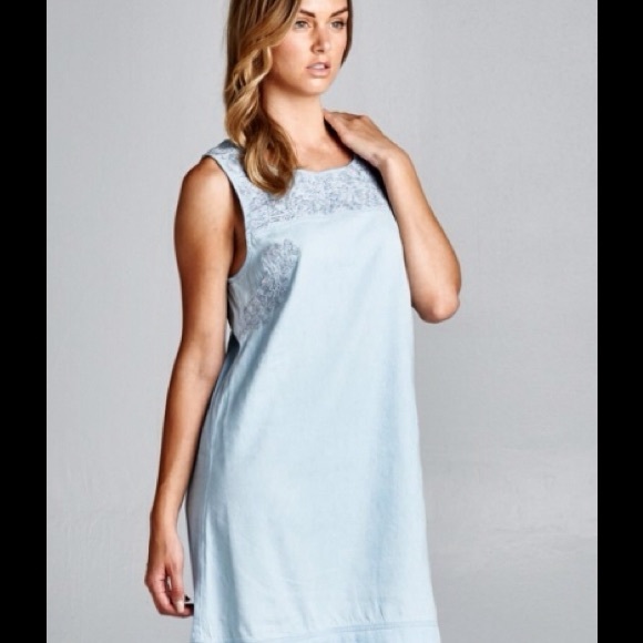 Last chance HP3/20!!!🎉Denim Shift Dress - Picture 2 of 5