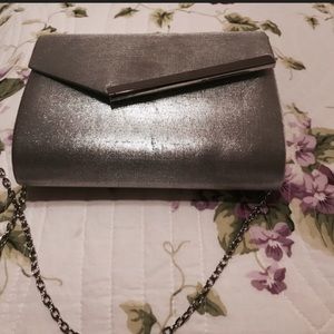 ⬇️⬇️Silver Evening Bag*FIRM*