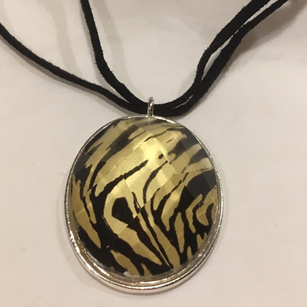 Beautiful Zebra Statement Necklace!