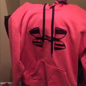Womans small under armor sweatshirt