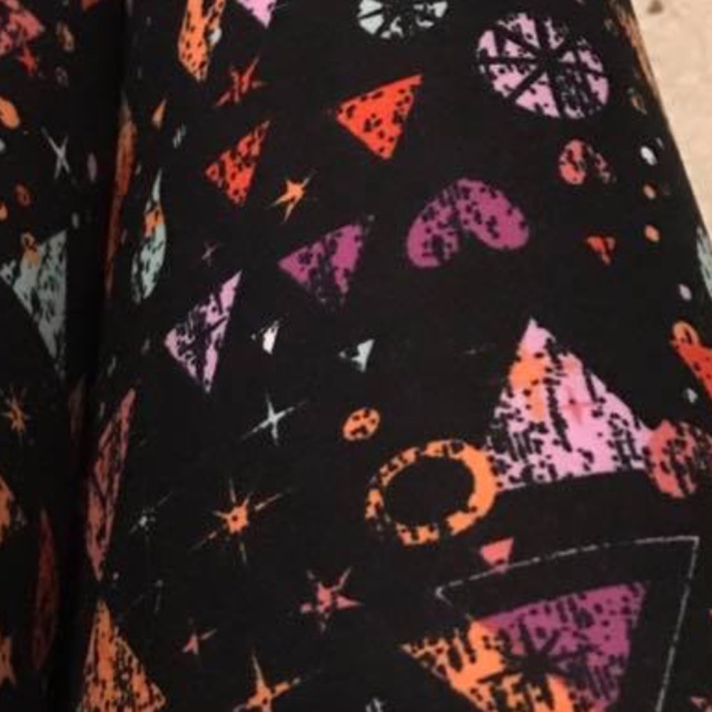 *ISO* LuLaRoe TC hearts stars triangles leggings