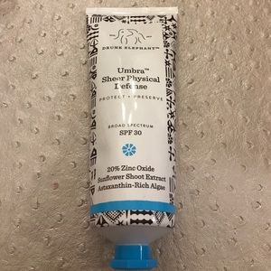 DRUNK ELEPHANT sheer
Umbra Sunscreen SPF 30