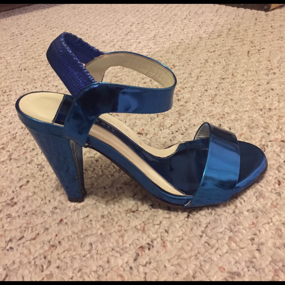 Theory electric blue sandals