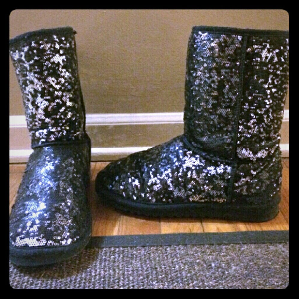 Aeropostal black sequin boots