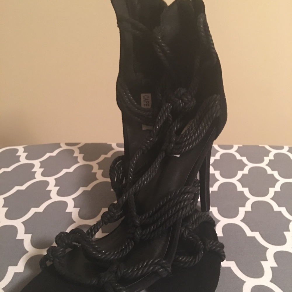 Strappy heals!