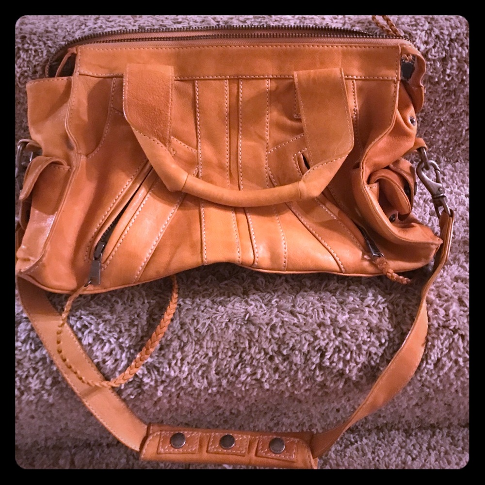 Andrew Marc Tote