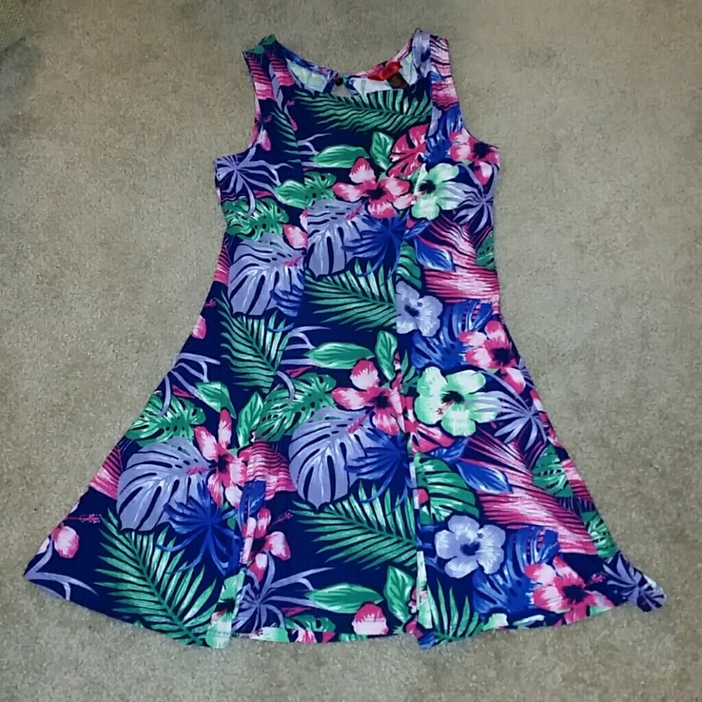 Hot Kiss Floral Dress