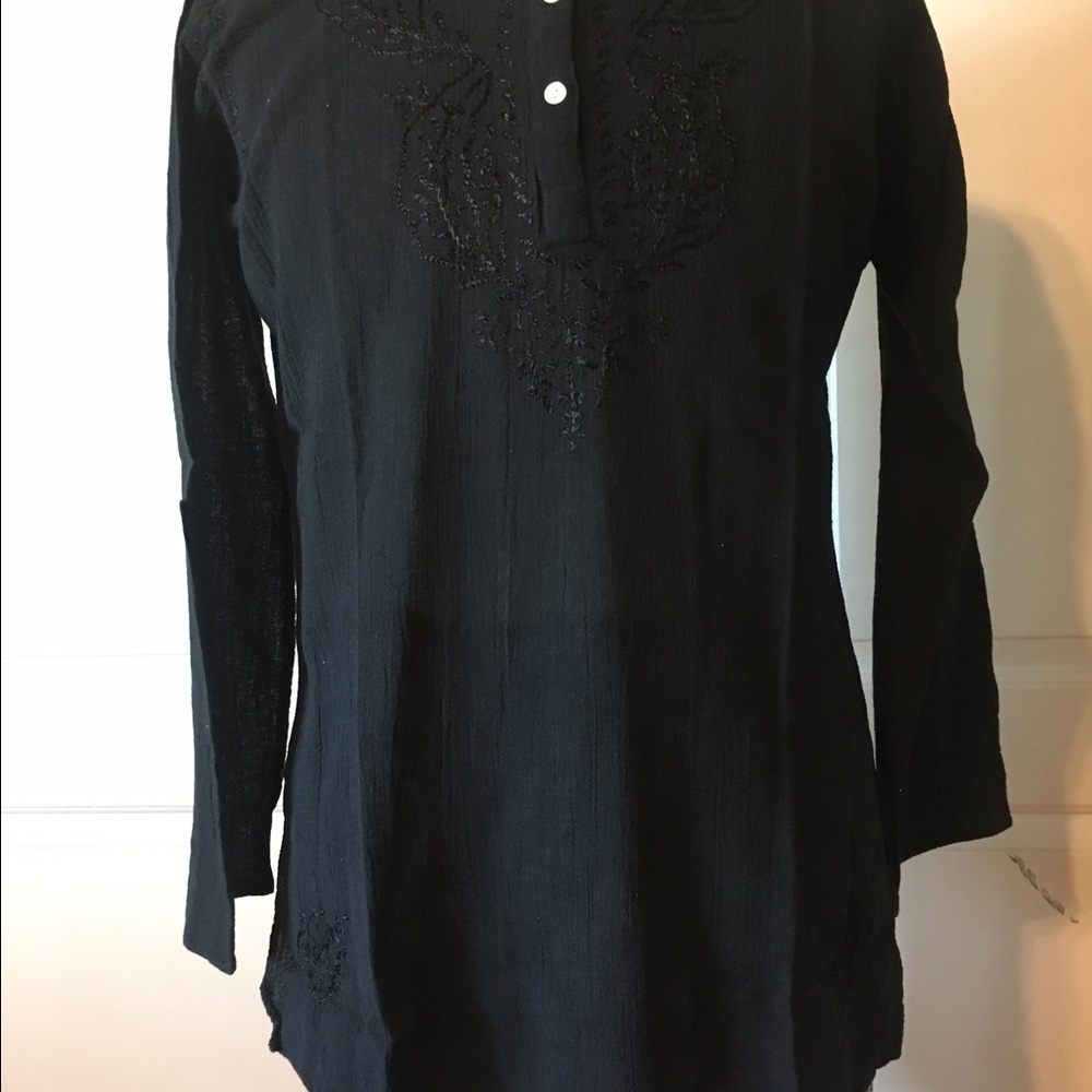 NWT Women's Long Sleeve Embroidered Tunic Boho