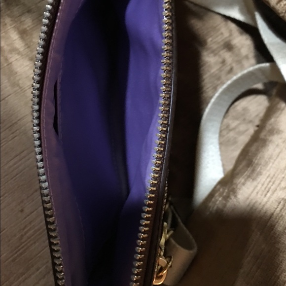 ♦️COACH Crossbody Purse♦️PRICE FIRM - Picture 5 of 6