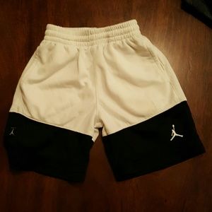 Size 4t Jordan's shorts