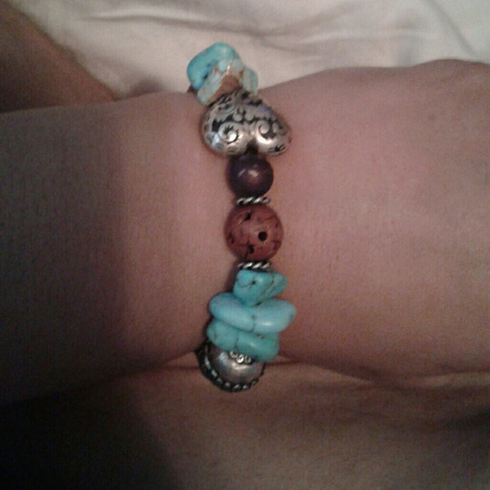 Tourqouise and silver tone heart  beaded stretch