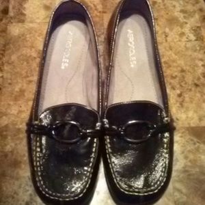 Aerosoles black leather loafer 9