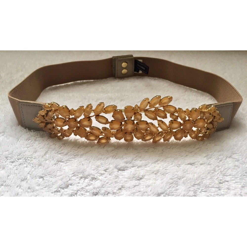 BcbgMaxAzria gold stone waist belt flower design