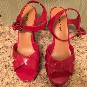 Red madden girl wedges