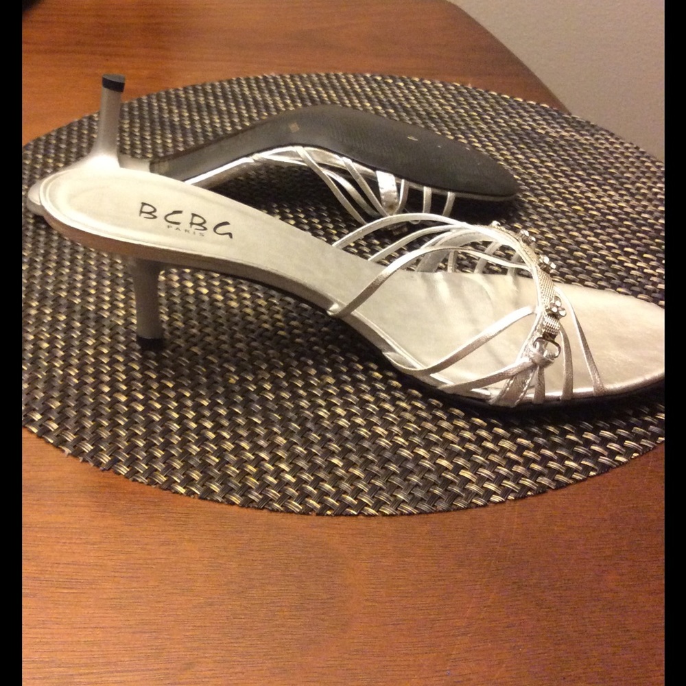 BCBG silver slip on heels - Picture 3 of 3