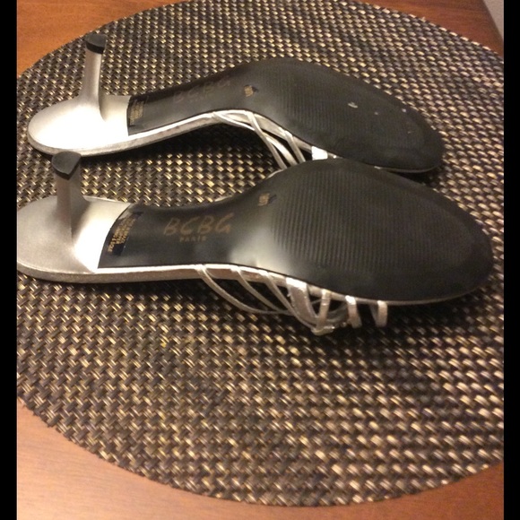 BCBG silver slip on heels - Picture 2 of 3