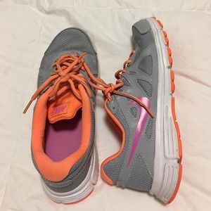 Nike revolution 2 running shoes
