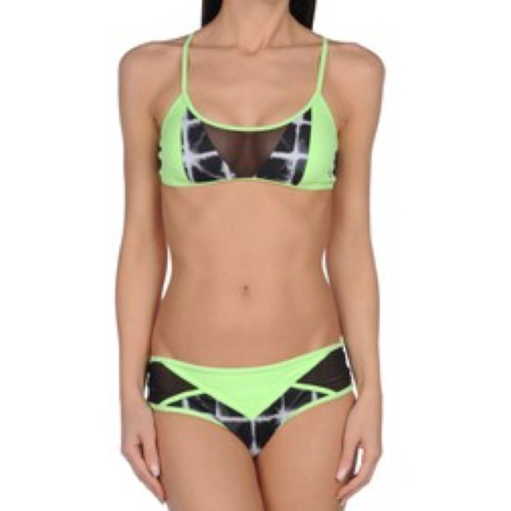 NWT [Solé East] Black & Green Bikini Set - S