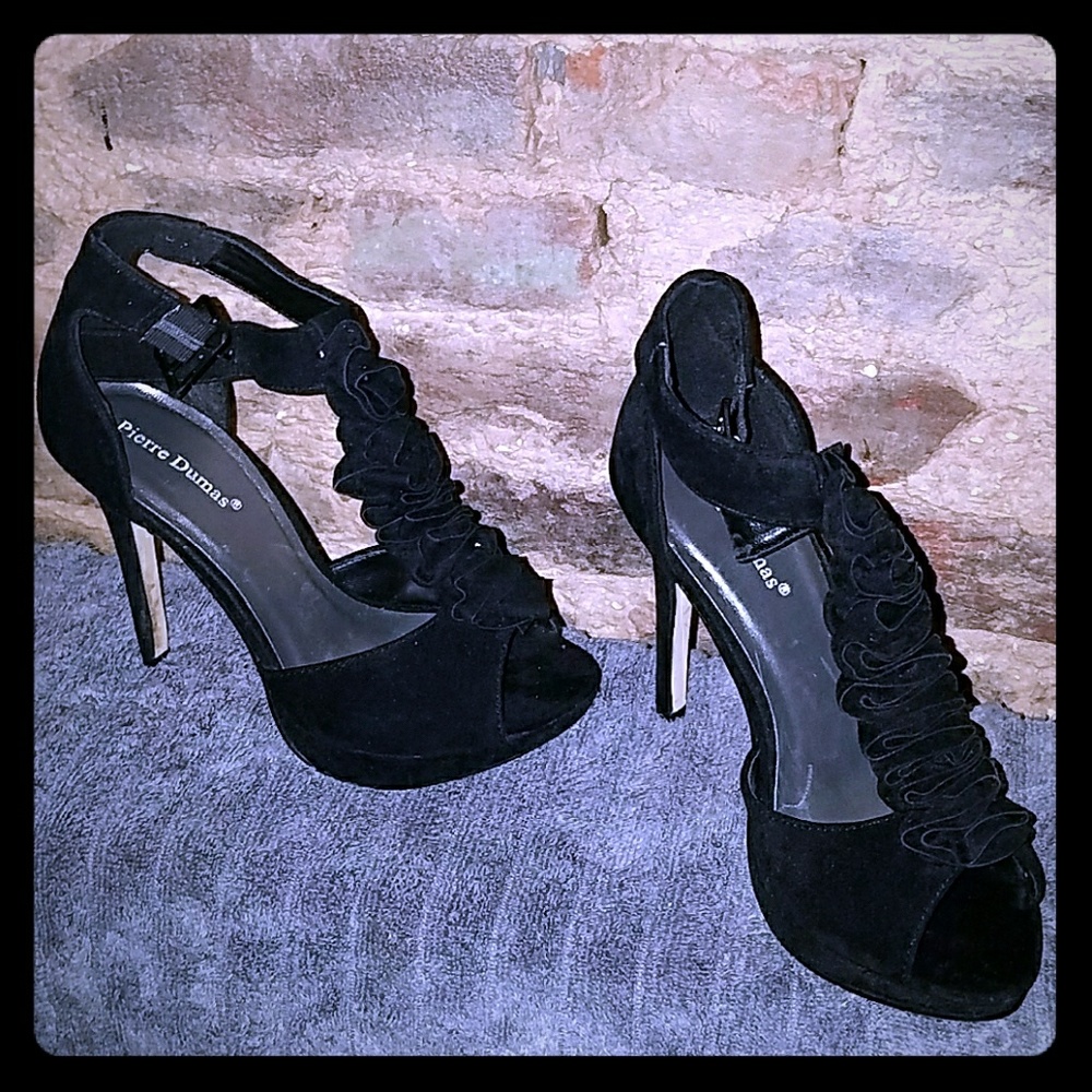 Brand New!! Pierre D Black Pump