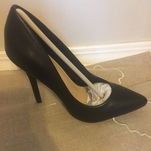 Cathy Jean Pumps