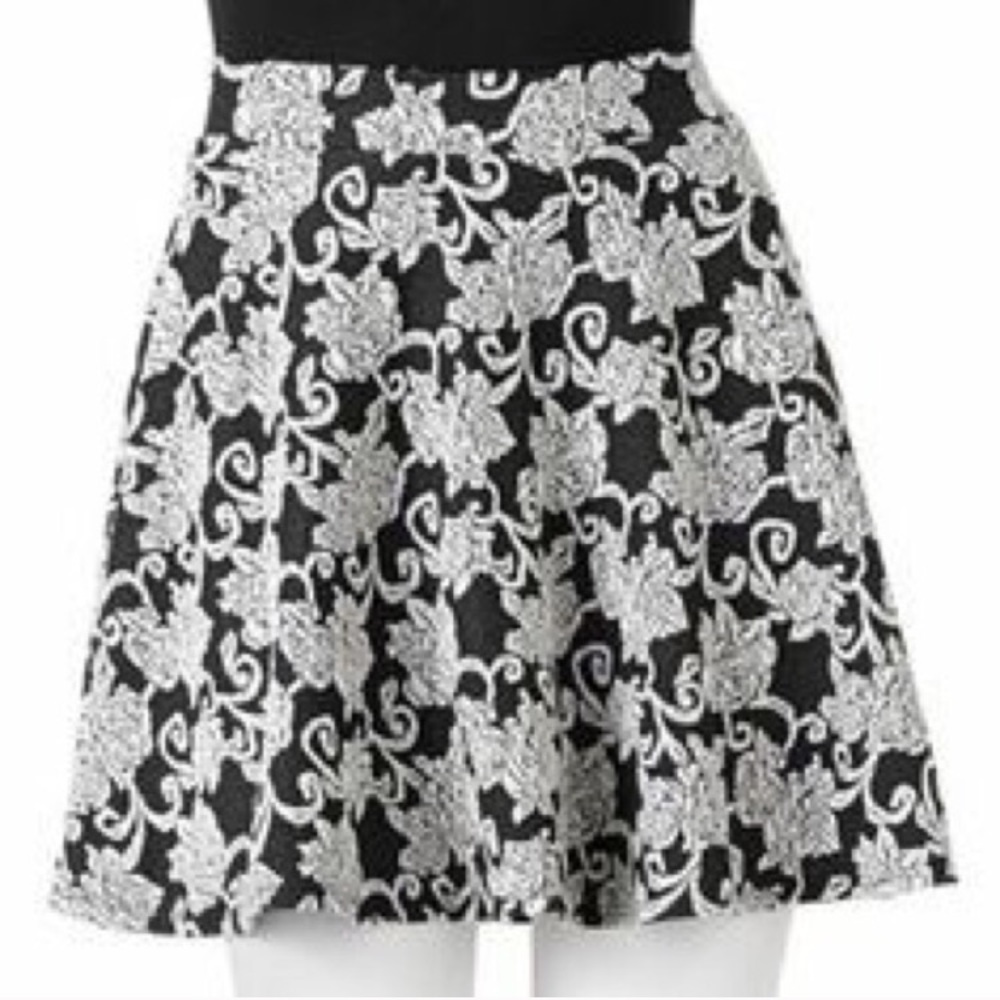 5 for $25HPx2 Floral Skater Skirt