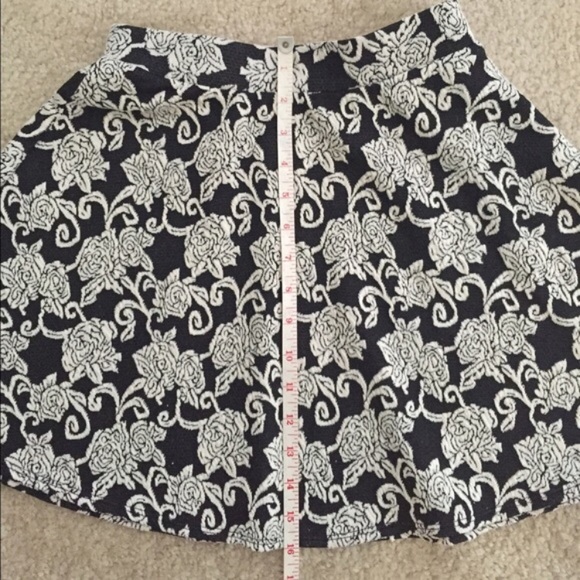 5 for $25HPx2 Floral Skater Skirt - Picture 3 of 8