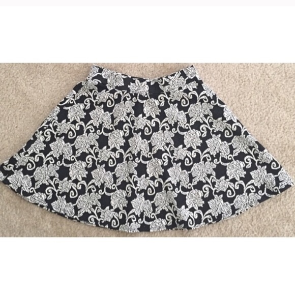 5 for $25HPx2 Floral Skater Skirt - Picture 4 of 8