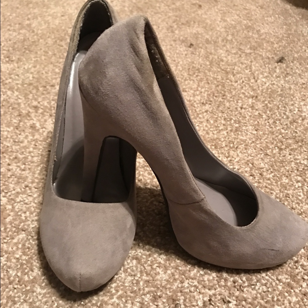 Grey Platform Pumps - Picture 2 of 6