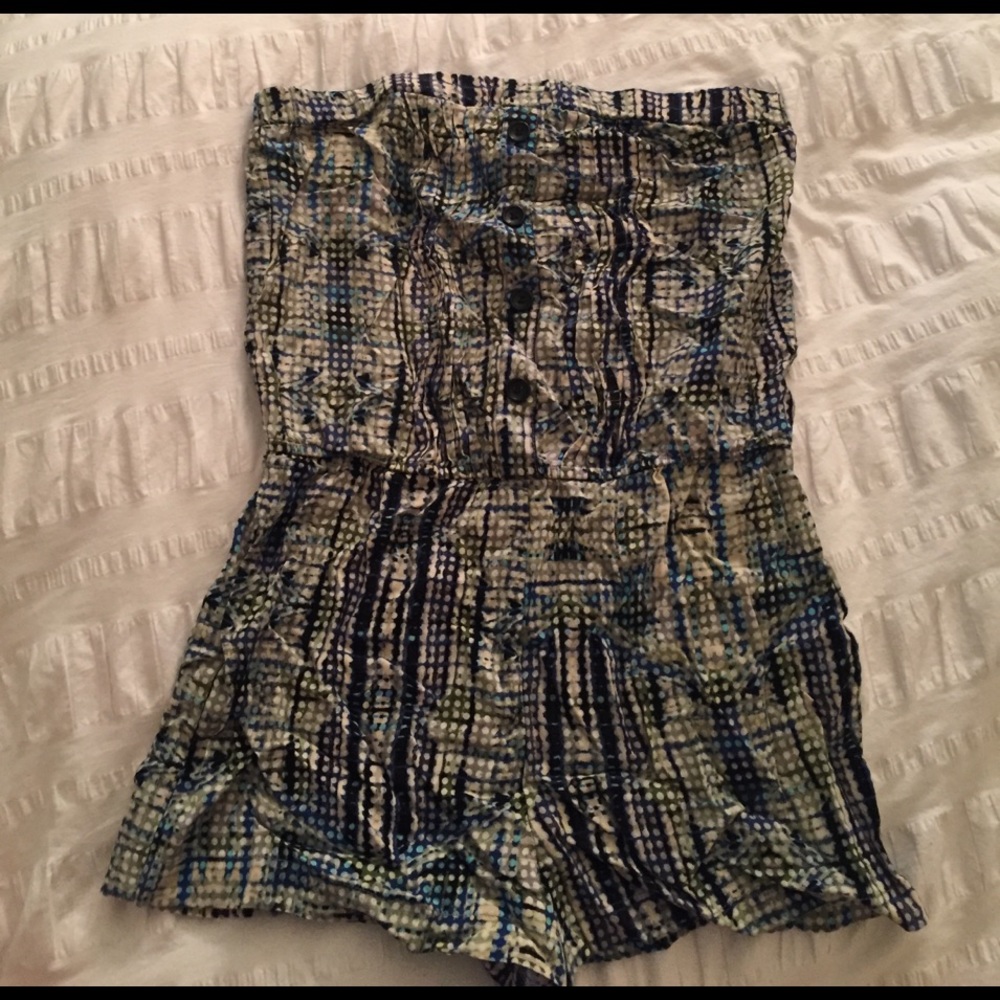 Blue/green strapless romper!