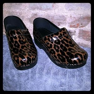 Leopard  Dansko