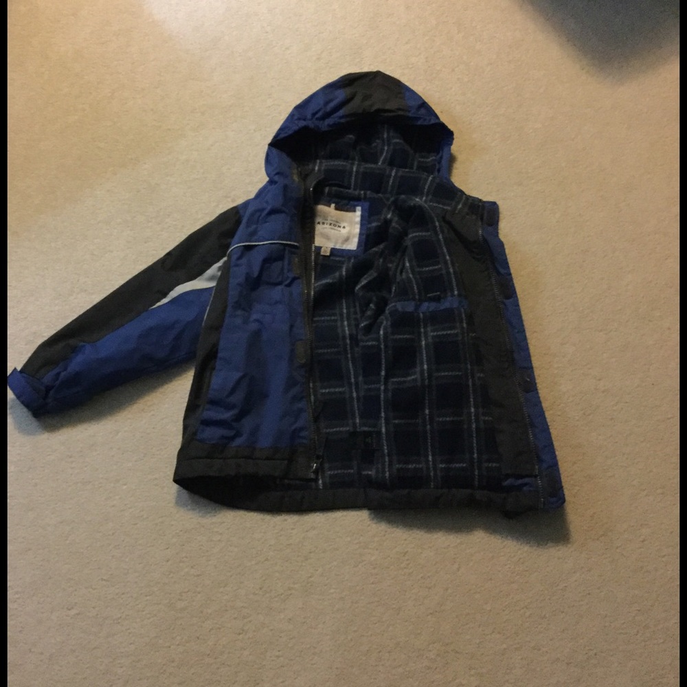 Boys Arizona size 8 coat Great condition