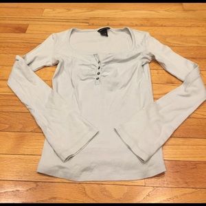 Long sleeve tshirt with buttons