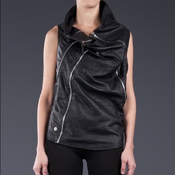 ✖️SOLD✖️ Barbara I Gongini Asymmetric Leather Vest - Picture 2 of 7