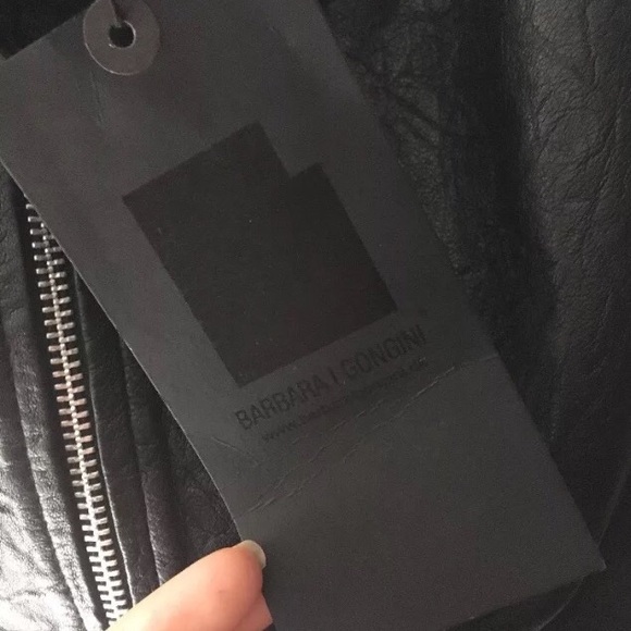 ✖️SOLD✖️ Barbara I Gongini Asymmetric Leather Vest - Picture 7 of 7