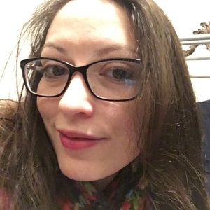 Meet your Posher, Davina