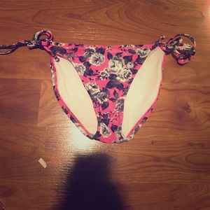 Bikini bottoms