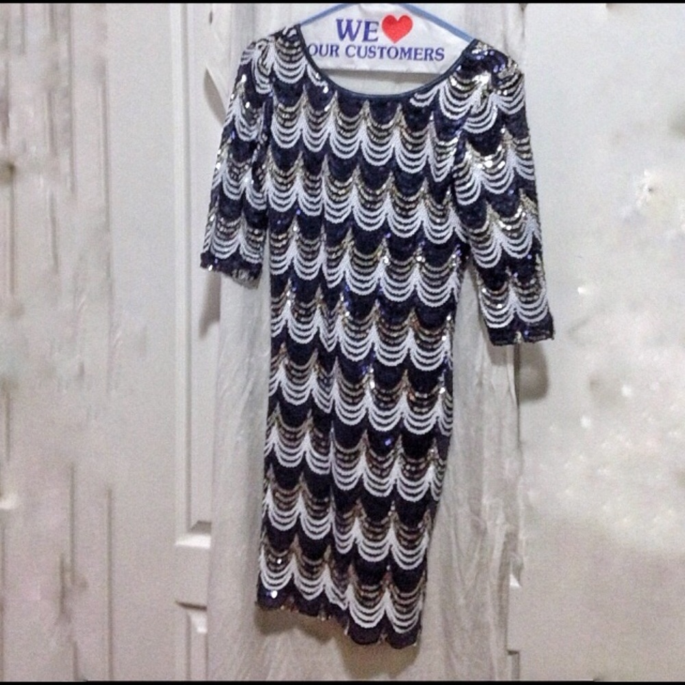 ❤️Crystal Doll navy blue silver and white midi❤️ - Picture 4 of 6