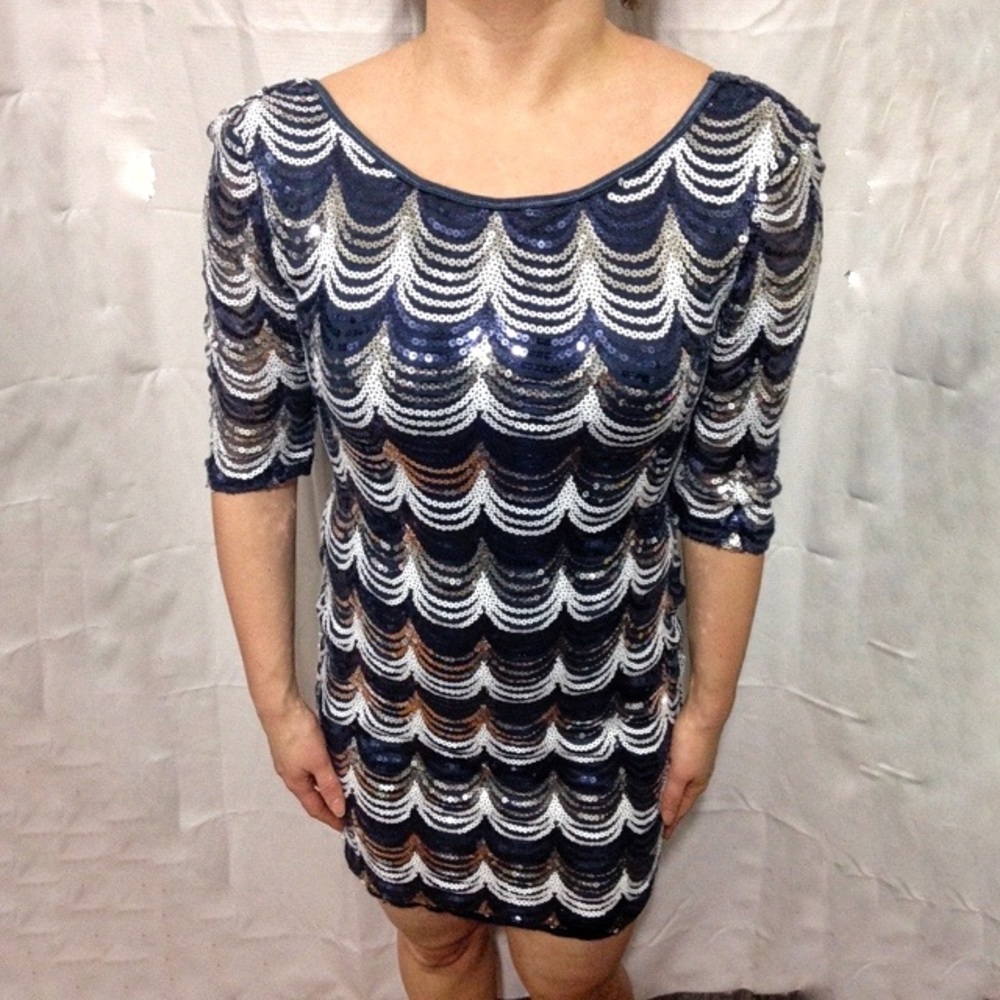 ❤️Crystal Doll navy blue silver and white midi❤️ - Picture 1 of 6
