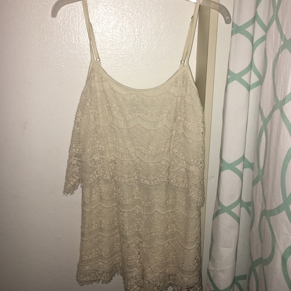 Cream colored romper - Picture 1 of 2