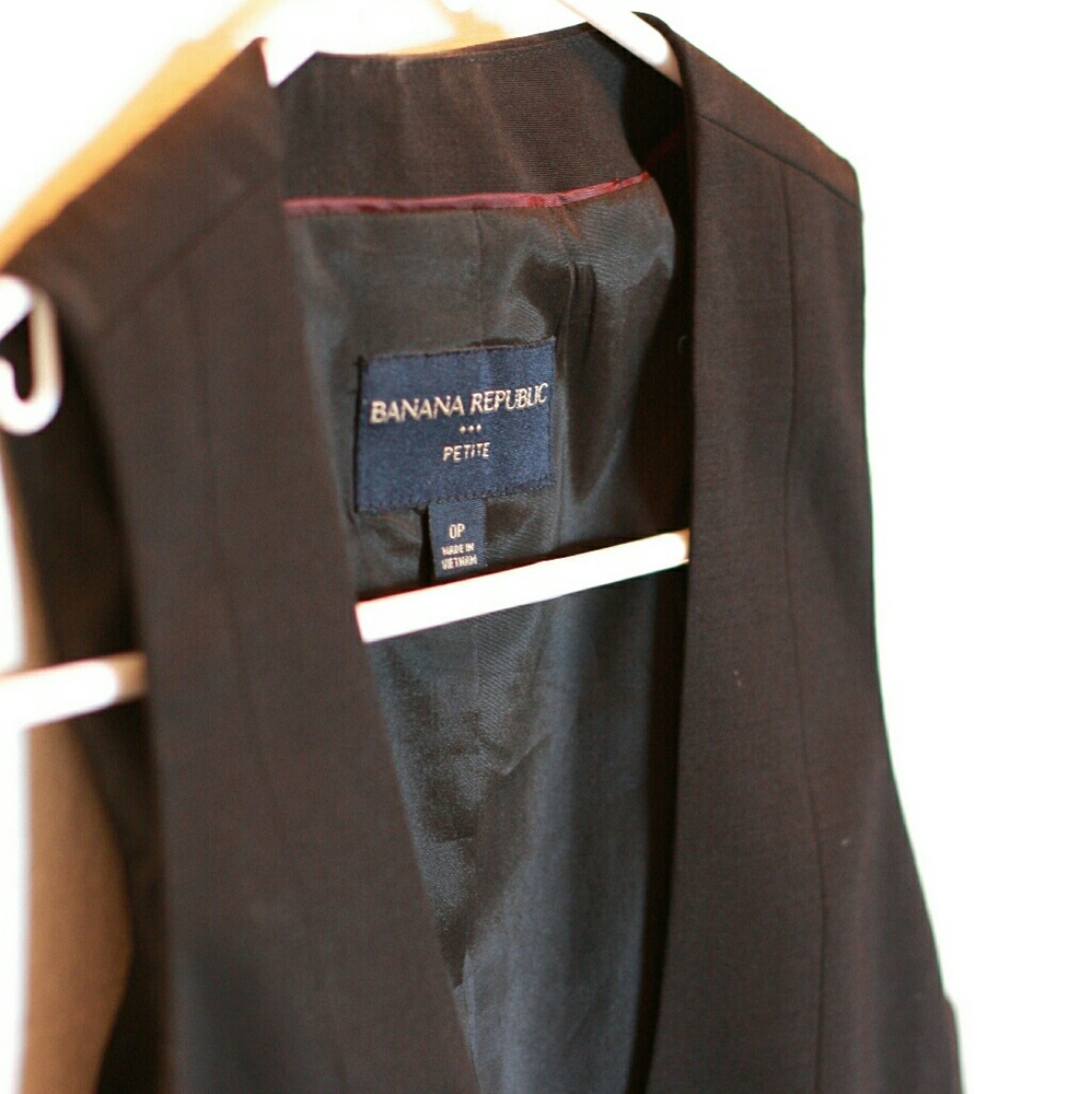 NWOT Black Banana Republic Vest