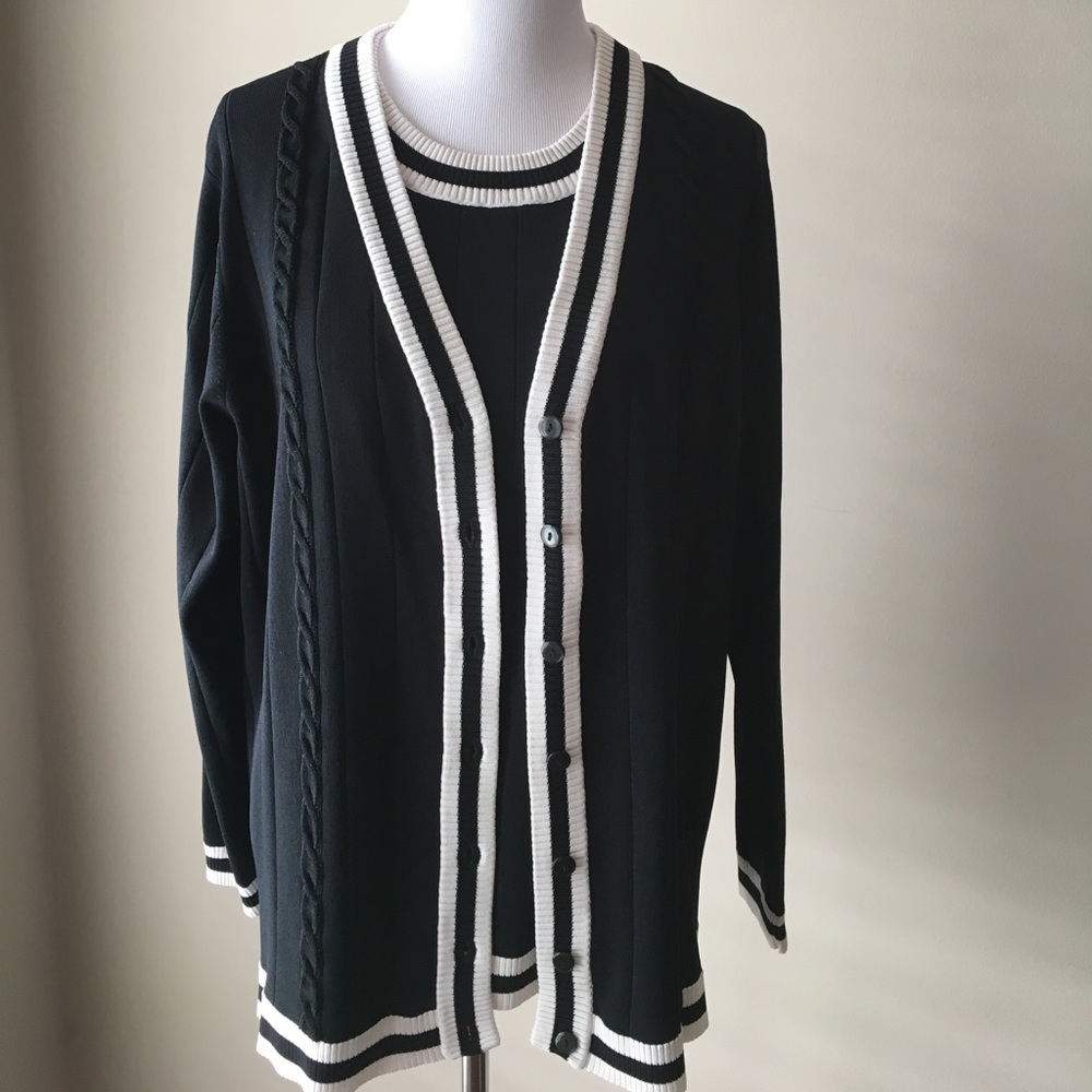 GRACE DANE LEWIS-BLACK & WHITE TWIN SET.